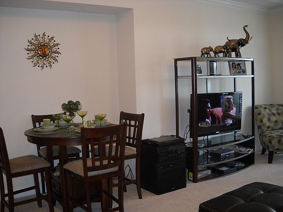 Dining/living area