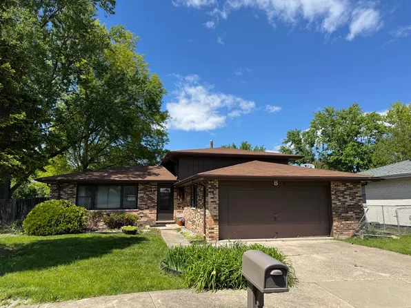 8 Rich Ct, Park Forest, IL 60466