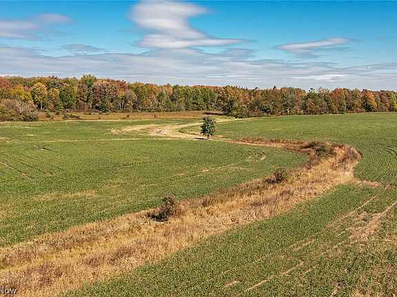 3rd image of 9310 Slagle Rd