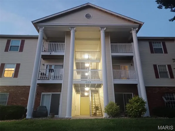3129 Edwards Pl APT 102, Maryland Heights, MO 63043