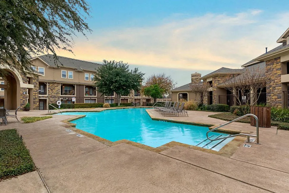 Providence at Prairie Oaks Apartments — Photo 3