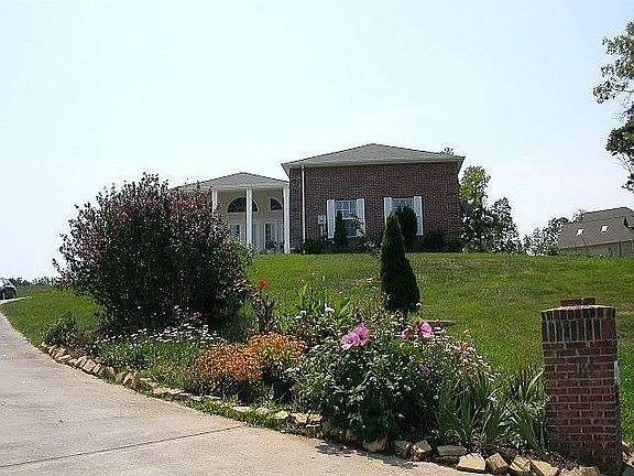 3rd image of 189 Chapman View Dr