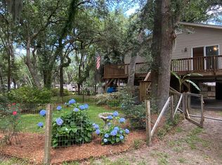 7 Lois Rd, Saint Helena Island, SC 29920