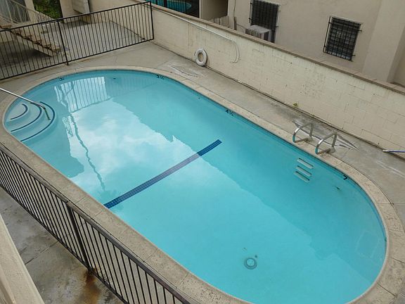 2nd image of 731 S New Hampshire Ave APT 3