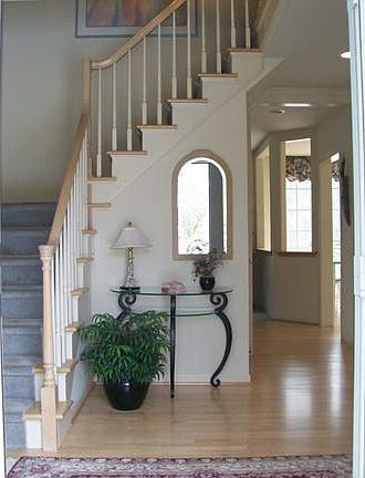 2nd image of 4 Glenmore Cir