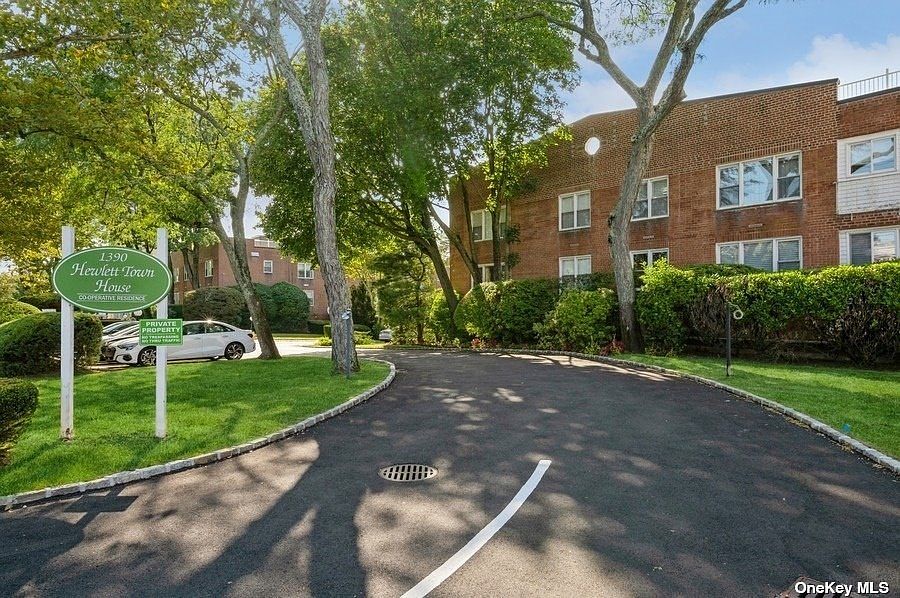 Hewlett Townhouse Hewlett, NY Zillow
