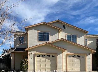 300 Sweetwater Cir #B, Dayton, NV 89403
