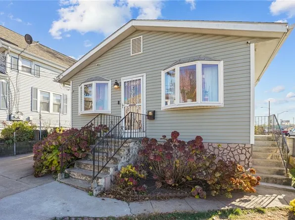 216 Wendell St, Providence, RI 02909