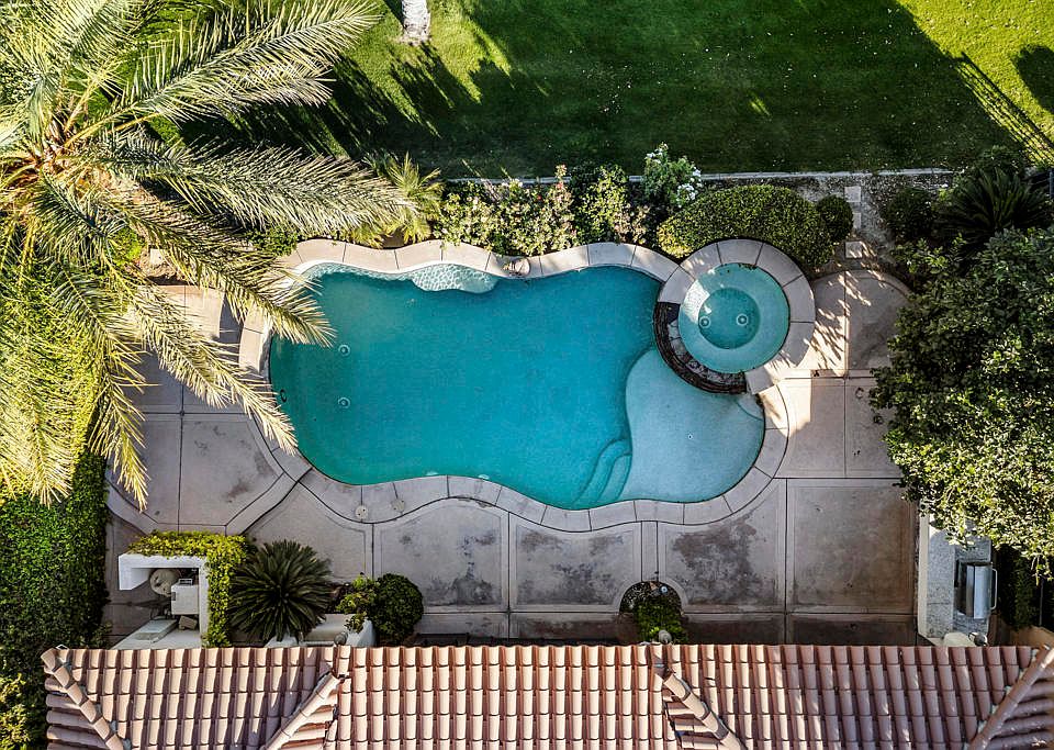 1st image of 56648 Palms Dr