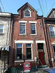 186 46th St photo 1