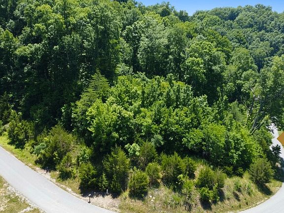 4th image of Larayne Hollow Rd #924