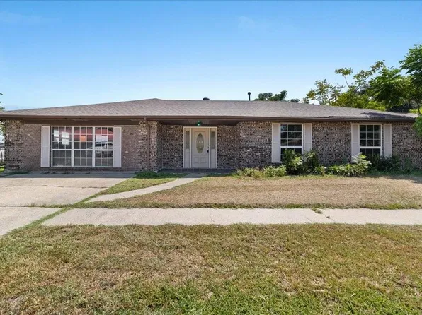 2713 Gallo Dr, Chalmette, LA 70043