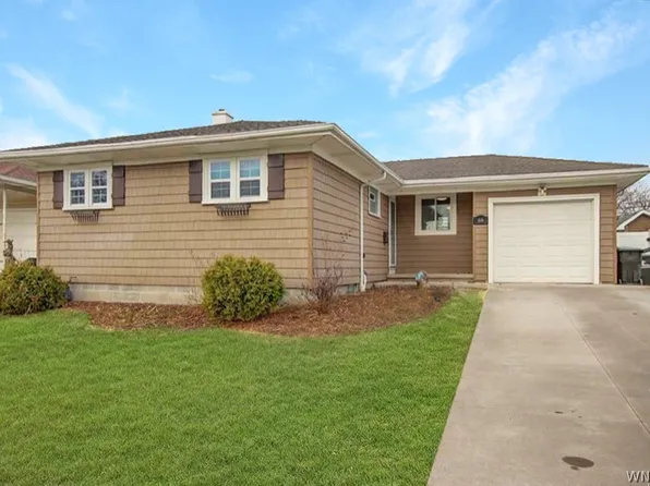 66 Westwood Dr, Tonawanda, NY 14150