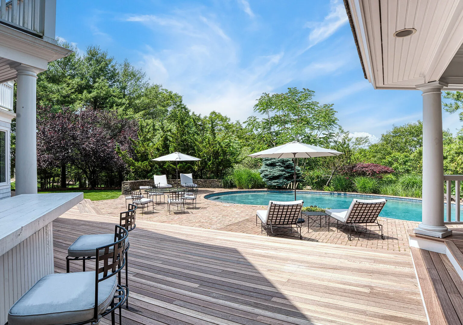 Sunset Bay view, Balcony, Pool, Private Gate — Photo 4