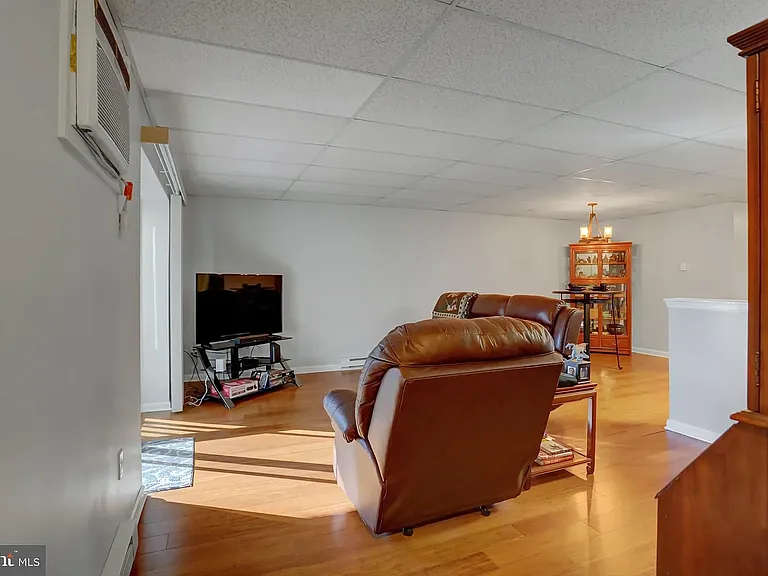 107 Hamilton Ave #107 — Photo 4