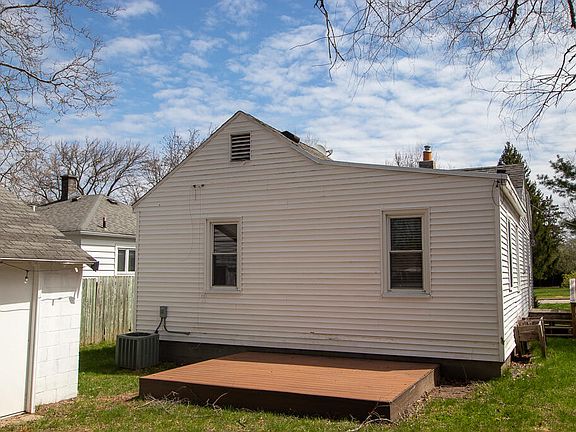 4th image of 1613 Hanchett Ave NW