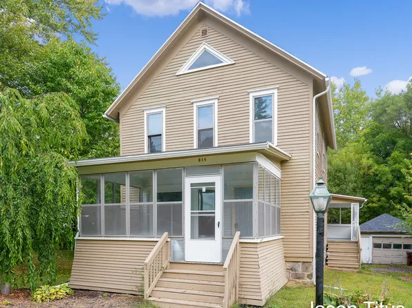 814 N Main St, Nashville, MI 49073