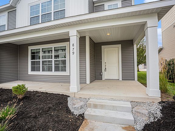 3rd image of 879 Buckingham St