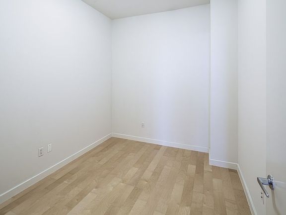 3rd image of 90 Washington St APT 12C