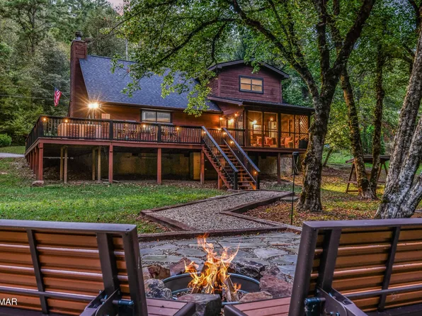 1932 Creek Hollow Way, Sevierville, TN 37876