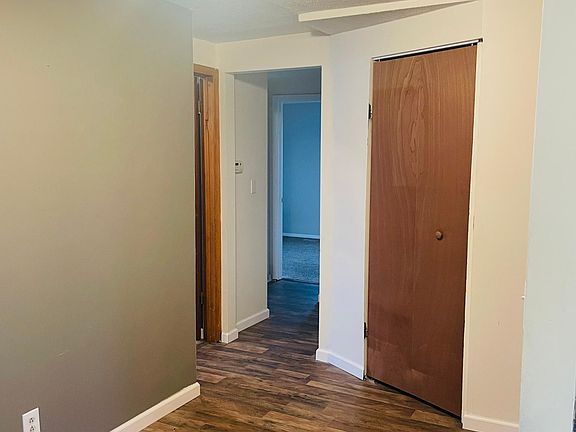 3rd image of 164 Chapel Ave Floor 2