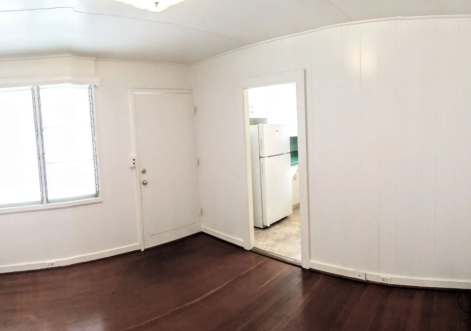 2112 Fern Street — Photo 3