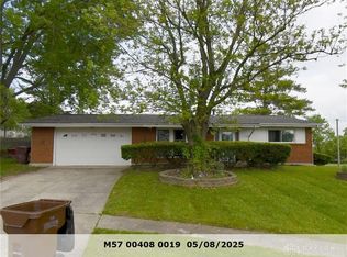 605 Cromer Ct, Englewood, OH 45322