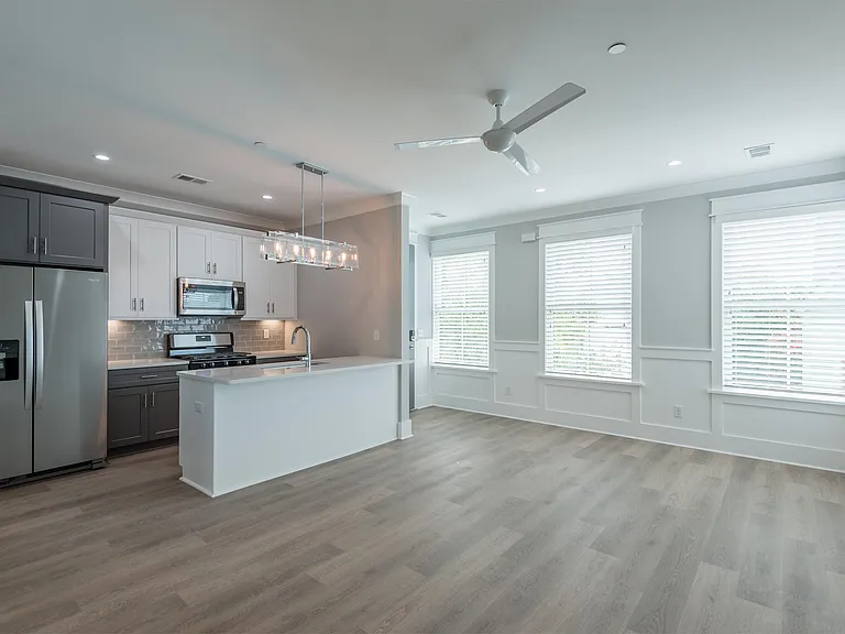8 Sanctuary Ct — Photo 17