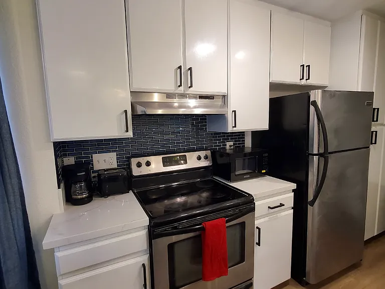 2138 Garnet Ave #C — Photo 4