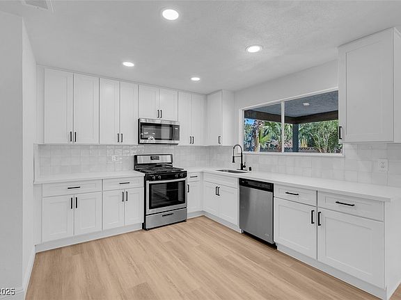5th image of 2259 Marlboro Dr