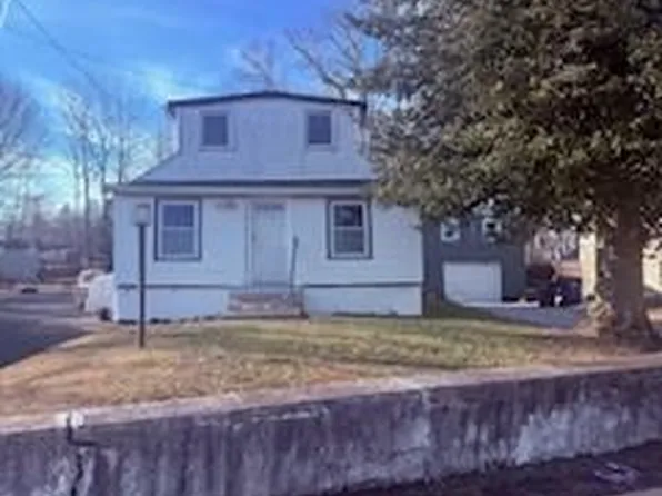 214-220 Church St, Coatesville, PA 19320