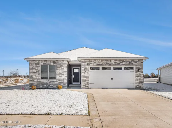 244 E Bay Harbor Ct, Bowling Green, OH 43402