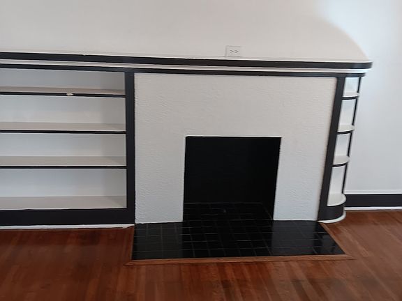 3rd image of 202 Washington St #208