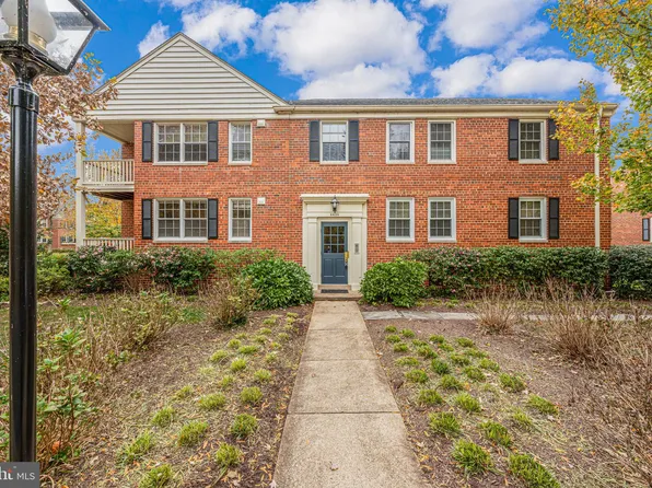 6626 Boulevard Vw APT A1, Alexandria, VA 22307