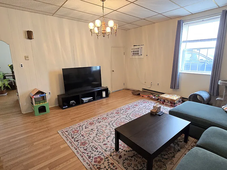 4261 River Rd — Photo 7