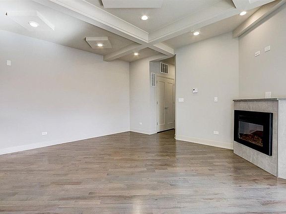 2nd image of 6349 S Woodlawn Ave #2D