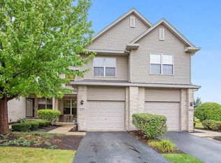 18202 Mansfield Dr, Tinley Park, IL 60487