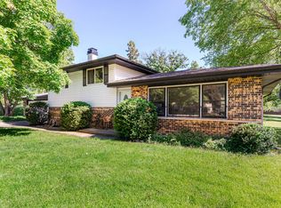 779 Willow Ct, Bartlett, IL 60103