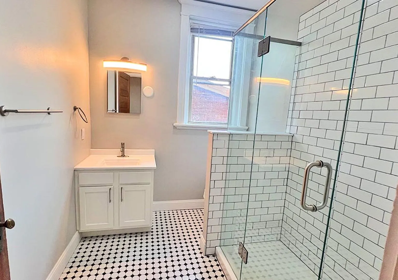 Jefferson 3227 — Photo 3
