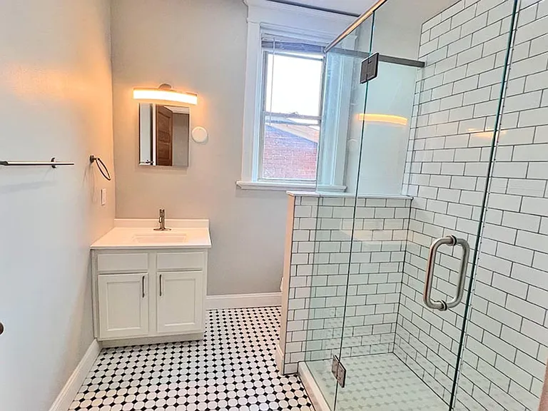 3227 Jefferson Ave — Photo 23