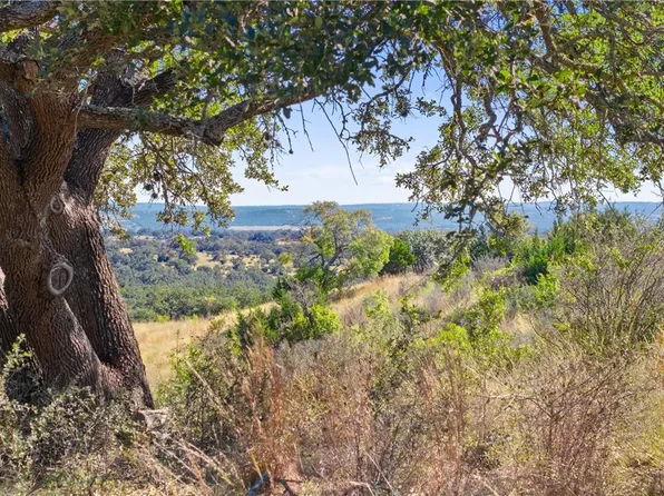 1484 Summit Ridge Trl, Johnson City, TX 78636