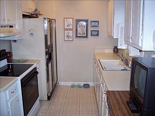 2nd image of 102 Brushwood Ln