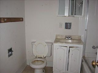 5th image of 5453 N 63rd St