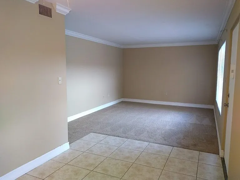 1840 Maravilla Ave #110 — Photo 4