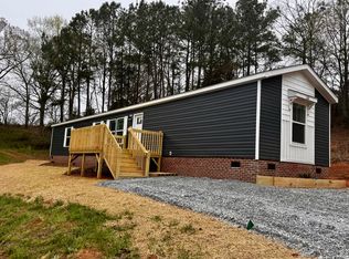 121 Waccamaw Ln, Central, SC 29630