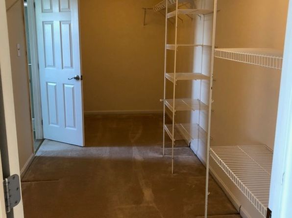 102 Martin Ct