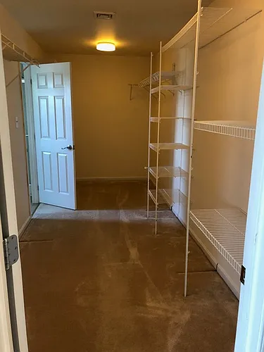 102 Martin Ct Photo 1