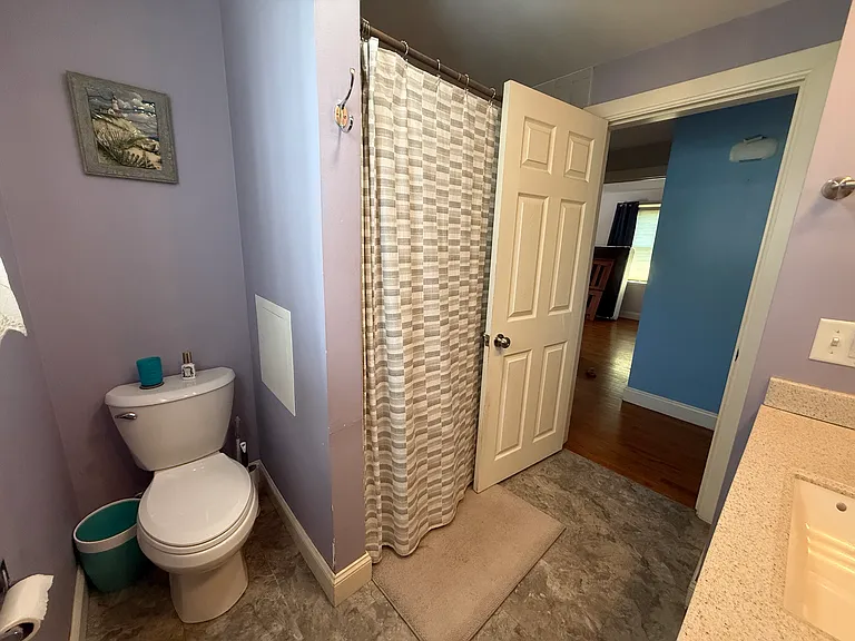 Main floor bathroom