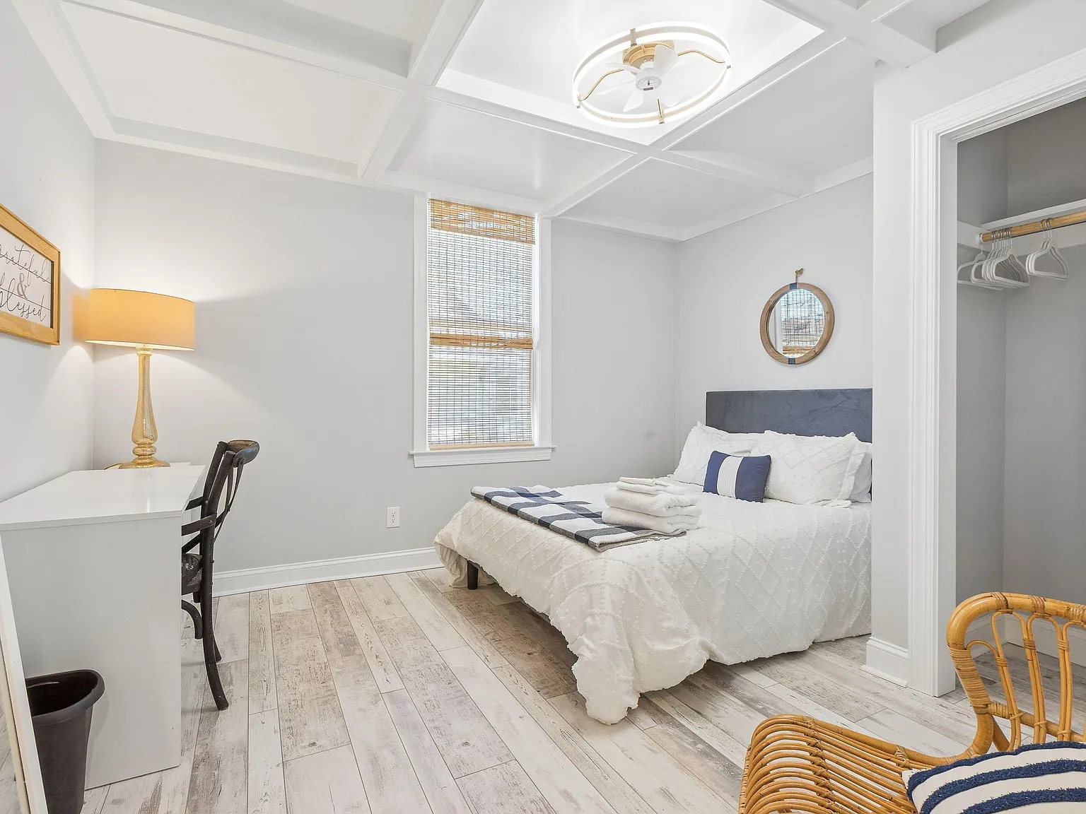 4 bed, 2.0 bath, 2100 sqft, $1,118 — Photo 1