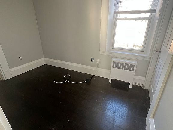 5th image of 77 Bailey St APT 3